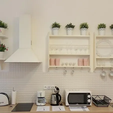 Home Sweet Home Apartment *
