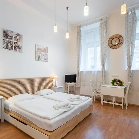 Home Sweet Home Apartment *